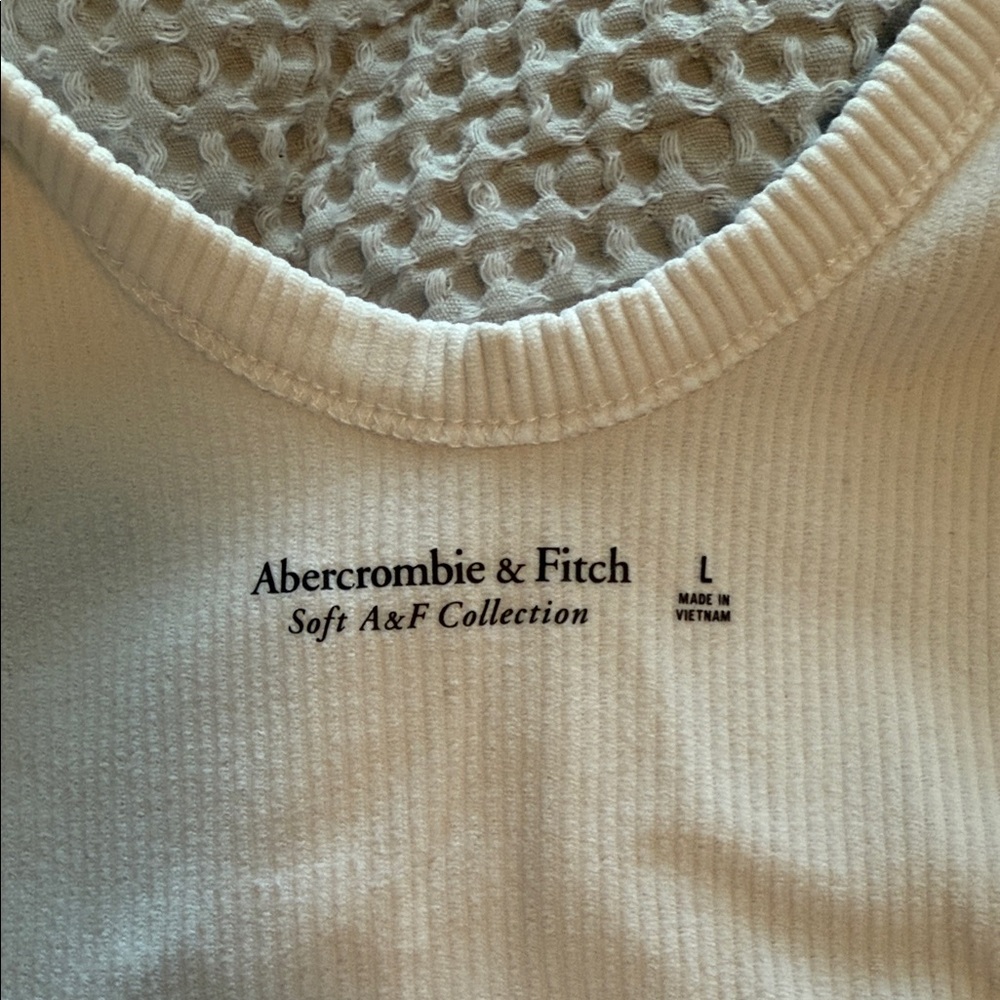 A&F Ribbed Bodysuit - Picture 2 of 4